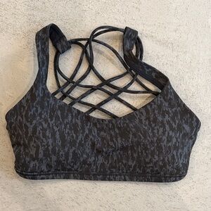 Lululemon Women's Strappy Sports Bra - Black